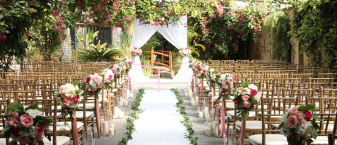 Top Tips To Consider When Booking Your Wedding Venue